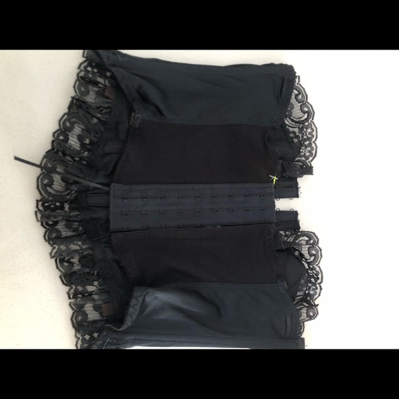 Black Corset - Picture 2 of 2